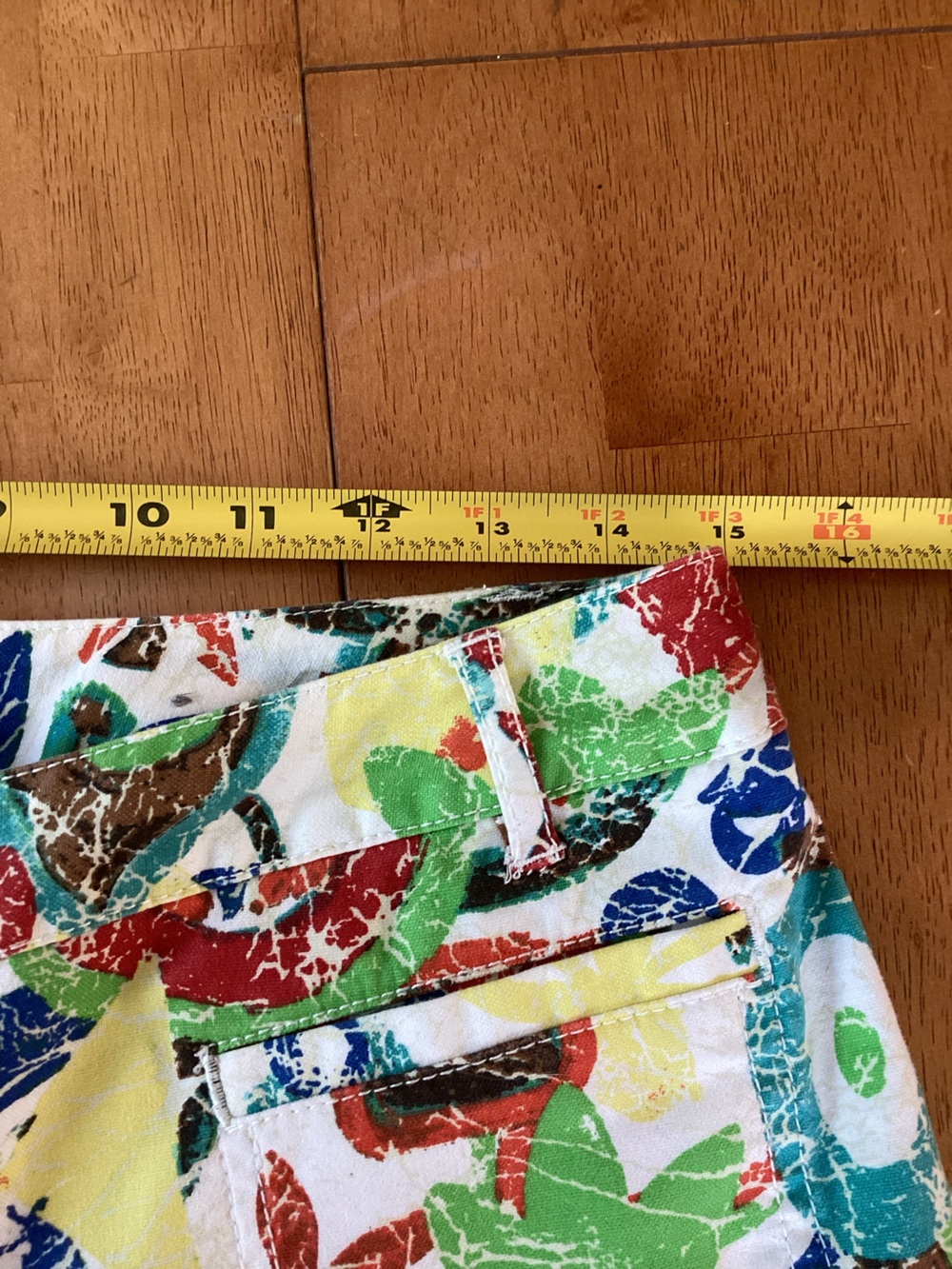 Chico’s Colorful Abstract Print Cropped Pants - size 8 - Chico’s size 1 - Picture 6 of 9